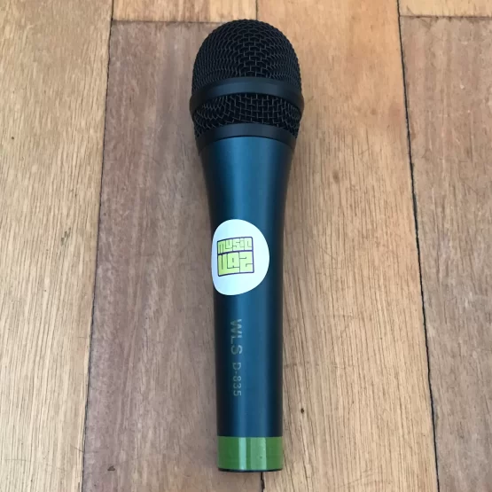 Microfone Profissional Dinâmico WLS D-835