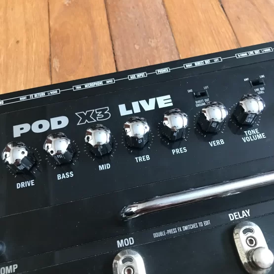 Pedaleira Multiefeitos Line 6 Pod X3 Live Com Hard Case - Image 11