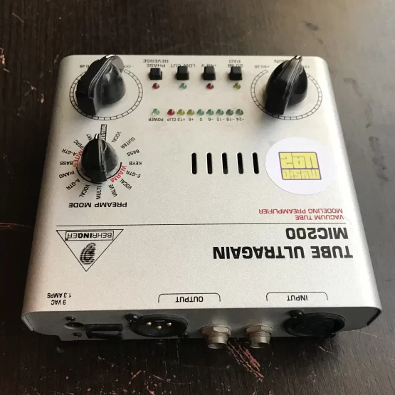Pré Amplificador Mic100 Tube Ultragain 20dB Behringer - Imagem 6