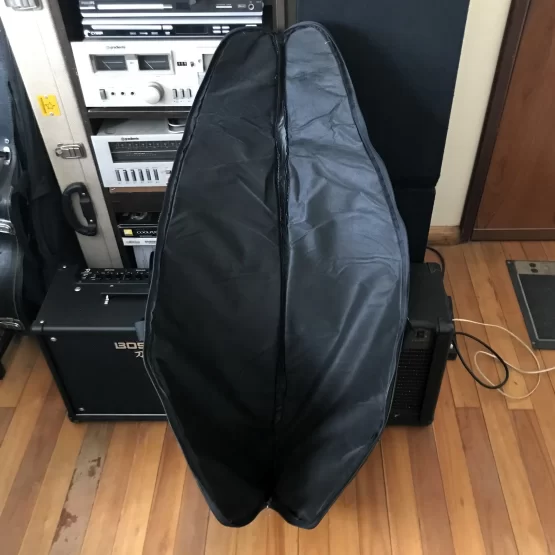 Capa Bag Mochila Para Guitarra Acolchoada Triangular Usada - Imagem 3