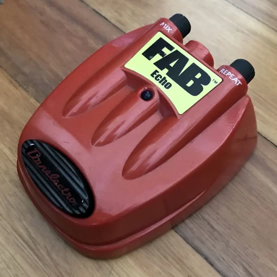 Pedal Danelectro Fab Echo Slap Back - Imagem 7