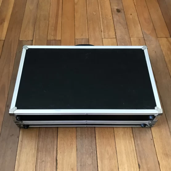 Pedalboard Hardcase Para Pedais Maleta 50 x 30 Tampa Removível - Imagem 4