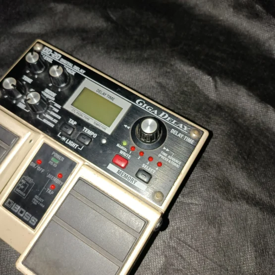 Pedal de Efeito Boss DD-20 Digital Delay Giga Delay - Music Vaz