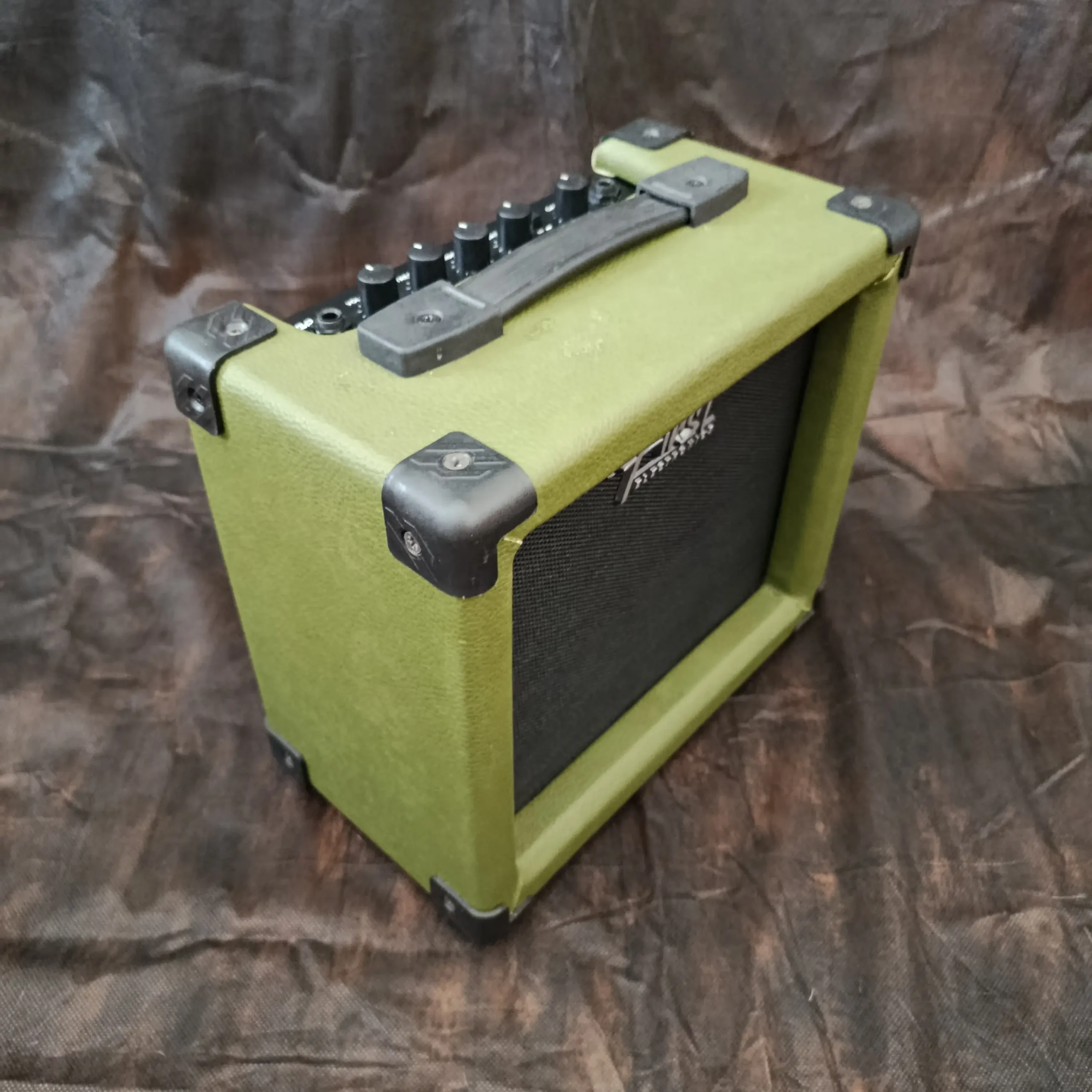 Cubo Amplificador First FGA-26 18W Guitarra - Imagem 4