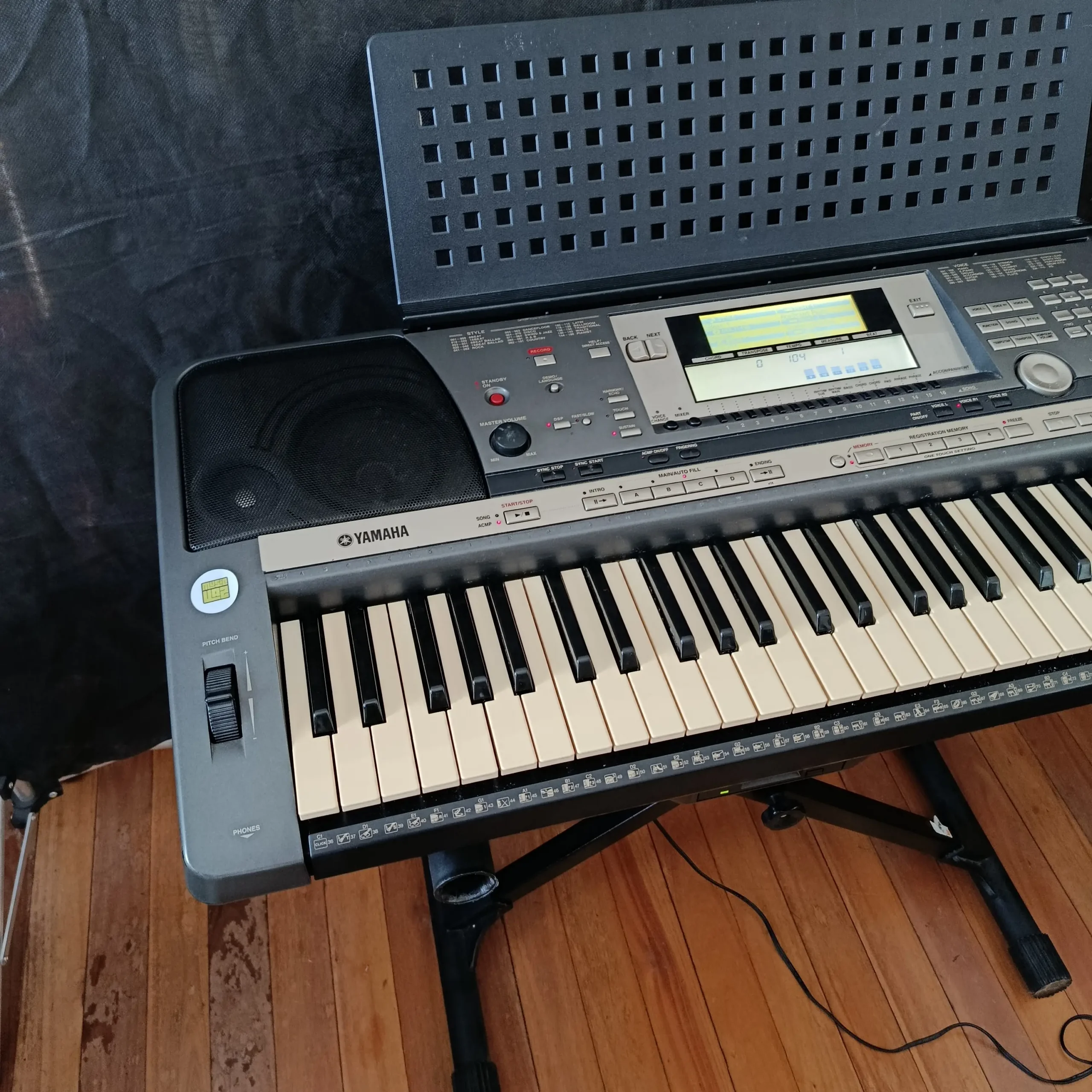Teclado Yamaha PSR-640 - Imagem 4