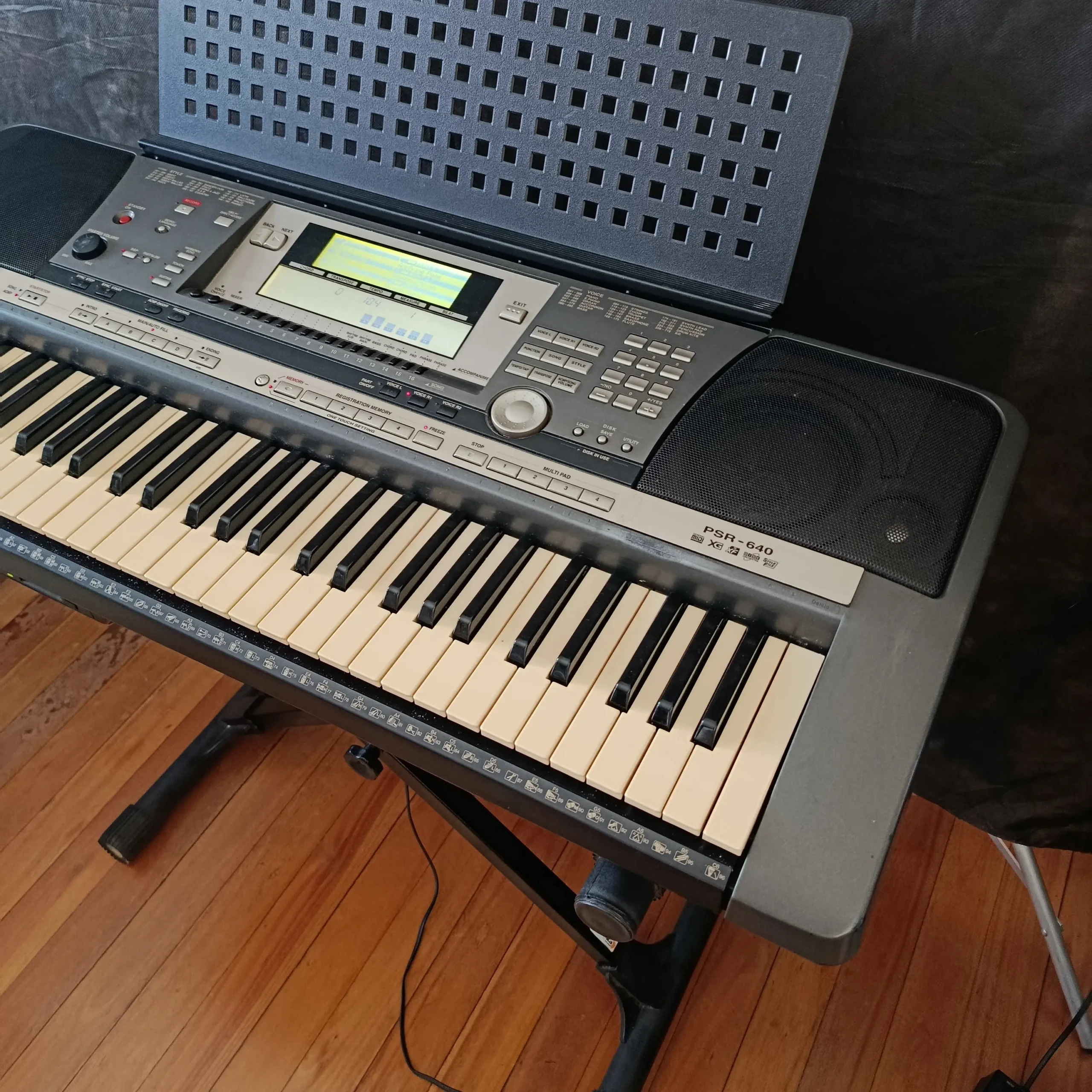 Teclado Yamaha PSR-640 - Imagem 5