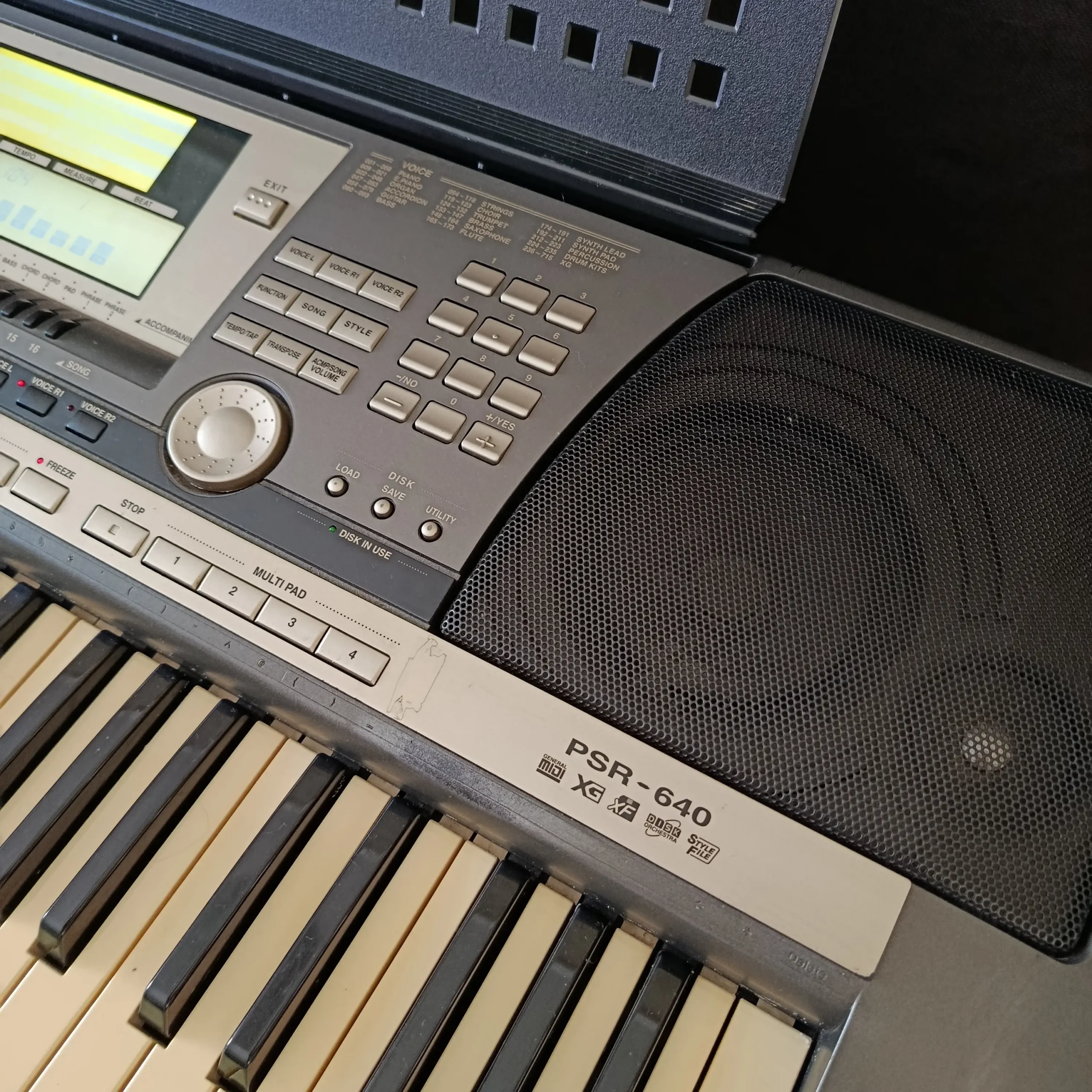 Teclado Yamaha PSR-640 - Imagem 8