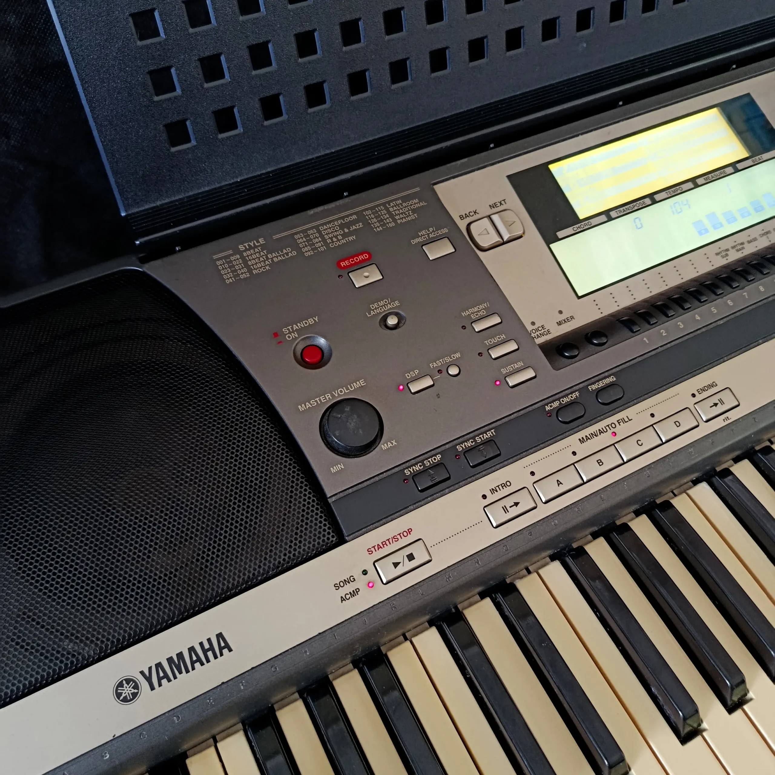 Teclado Yamaha PSR-640 - Imagem 6