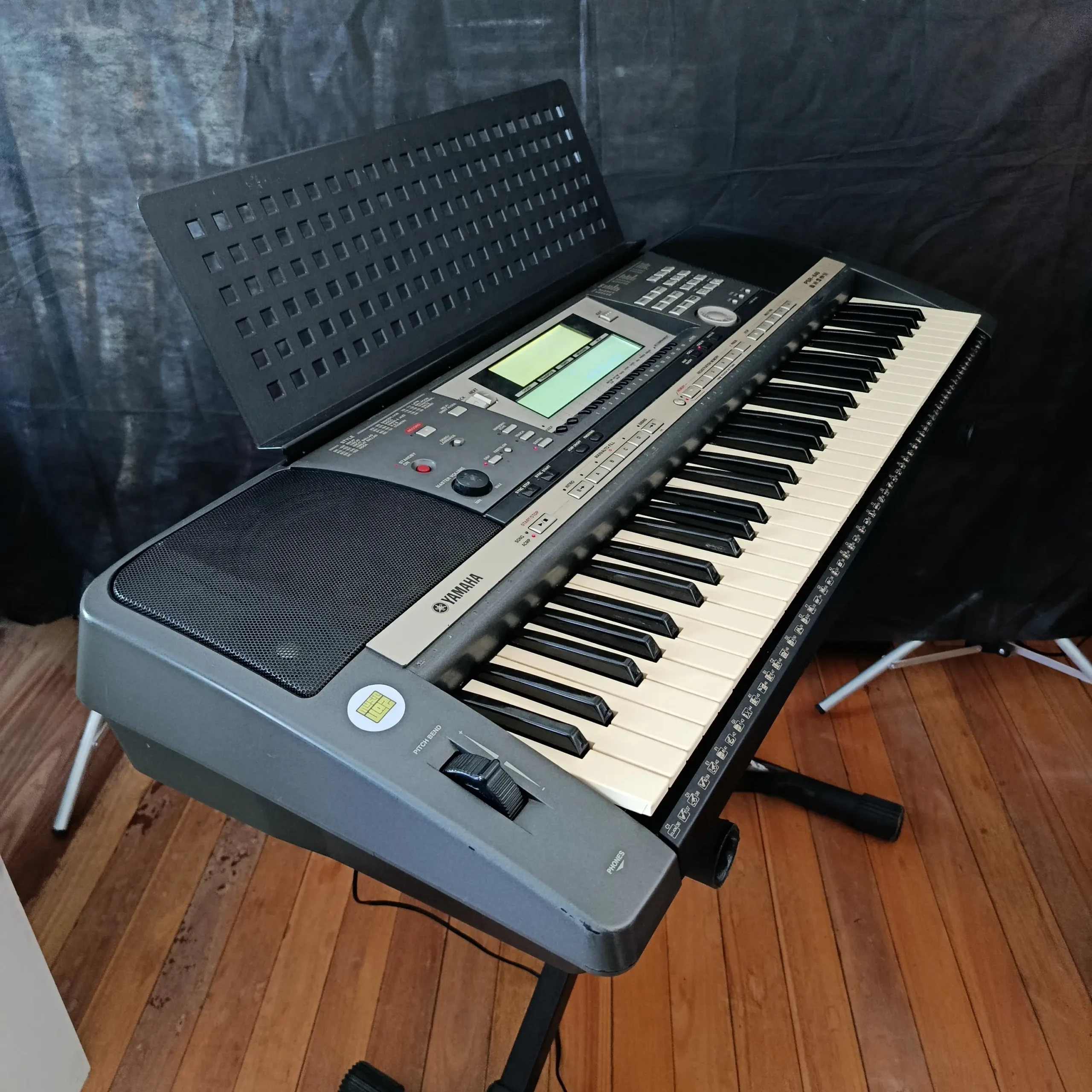 Teclado Yamaha PSR-640 - Imagem 3