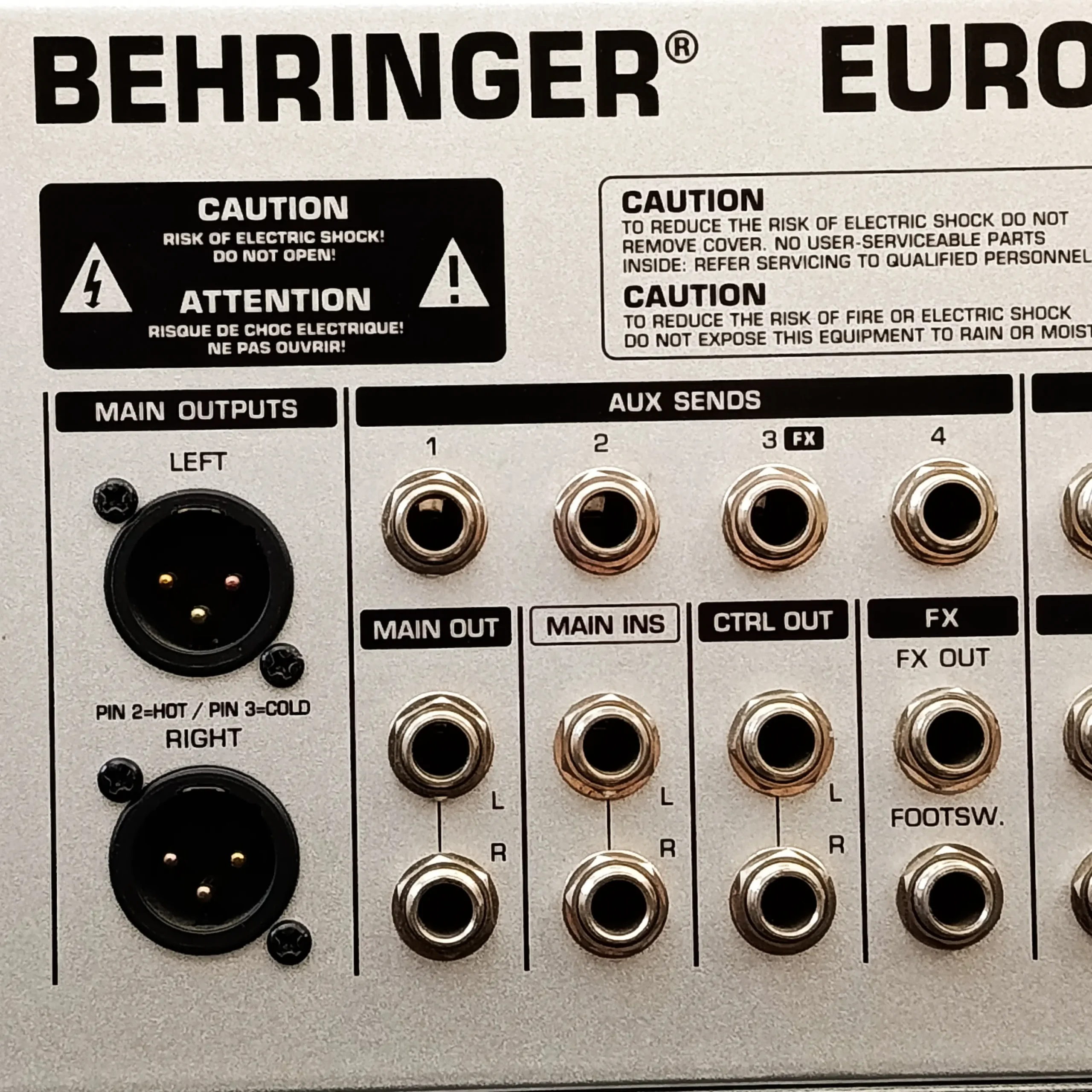 Mesa De Som Behringer Eurorack UB2442FX-PRO - Imagem 13