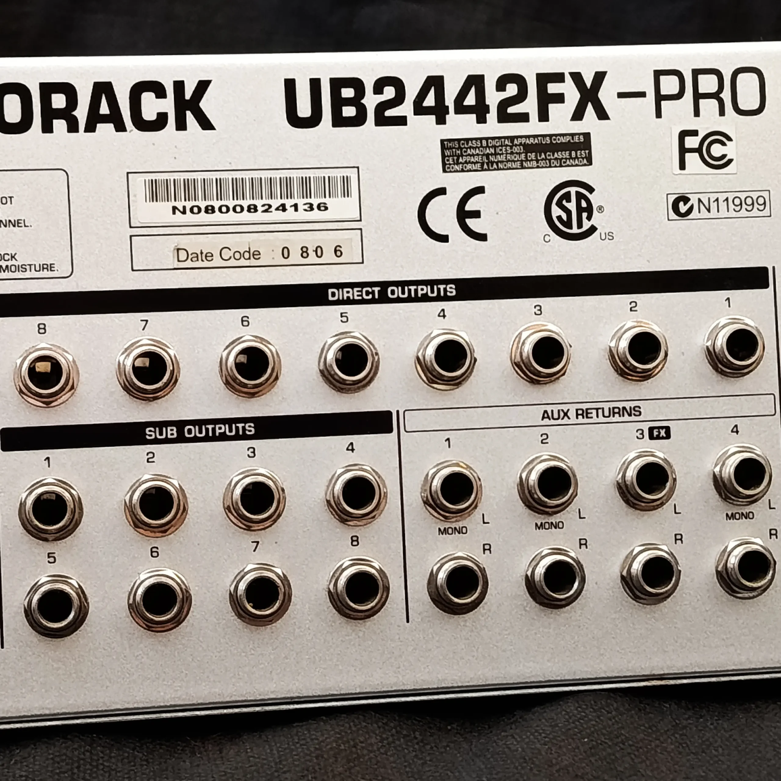 Mesa De Som Behringer Eurorack UB2442FX-PRO - Imagem 14