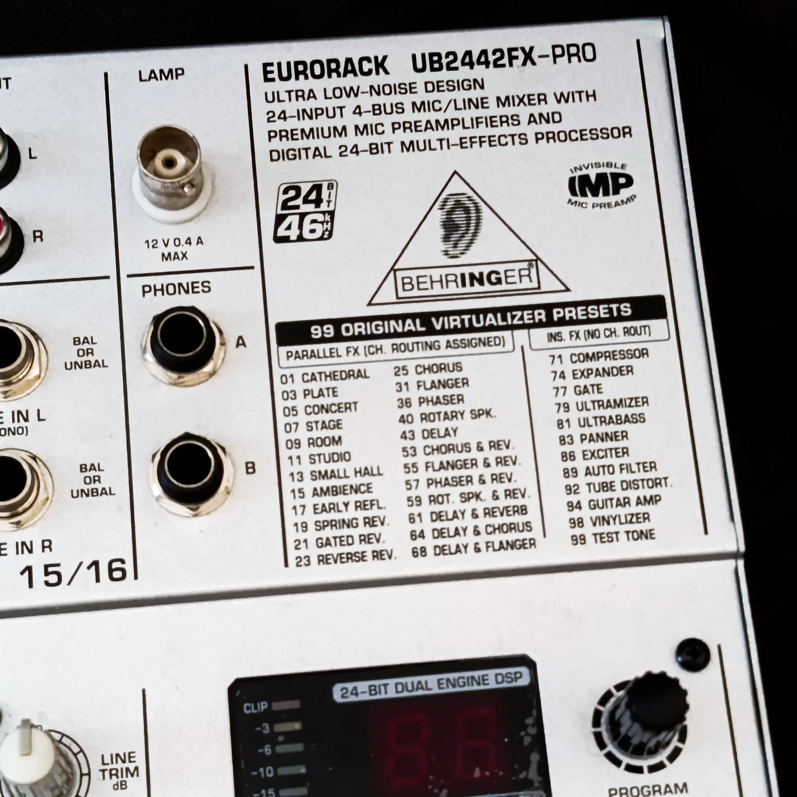 Mesa De Som Behringer Eurorack UB2442FX-PRO - Imagem 7