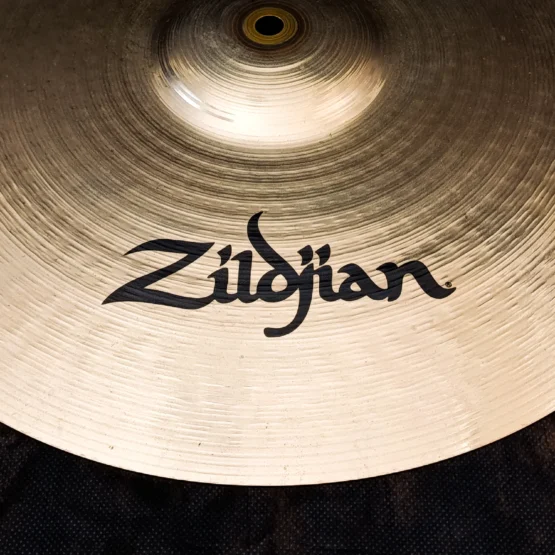 Prato Zildjian S Medium Thin Crash 16 - Music Vaz