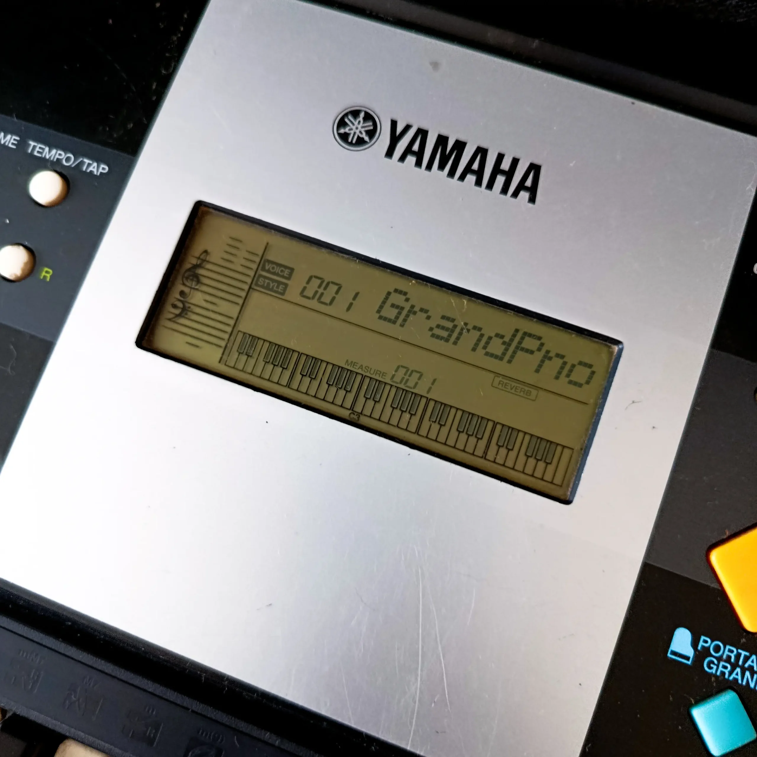Teclado Yamaha PSR-E223 - Imagem 6